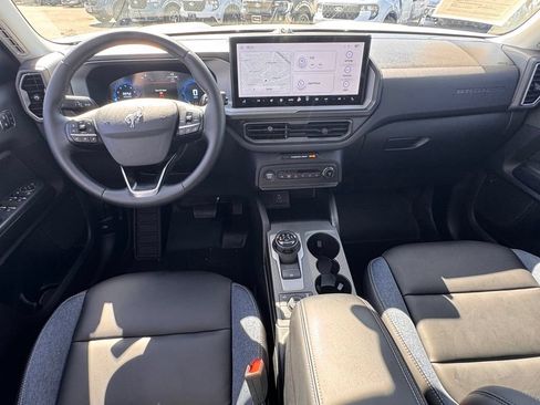 Used 2026 Ford Bronco Sport Outer Banks w/ Sasquatch Outer Banks Package AWD/4WD image 27