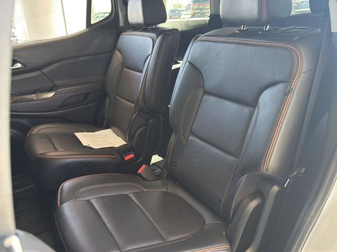 Used 2022 GMC Acadia AT4 w/ Preferred Package image 13
