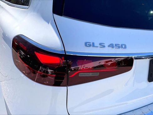 New 2026 Mercedes-Benz GLS 450 4MATIC image 6