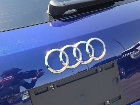 Used 2025 Audi Q3 2.0T Premium AWD/4WD image 12