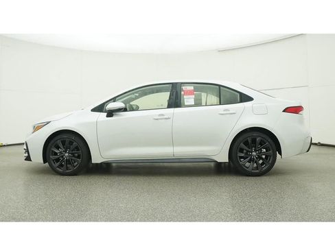 Used 2024 Toyota Corolla SE image 20