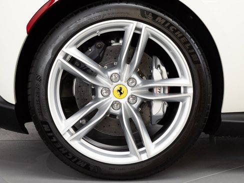 Certified 2022 Ferrari Roma image 15