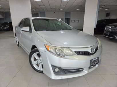 Used 2014 Toyota Camry SE
