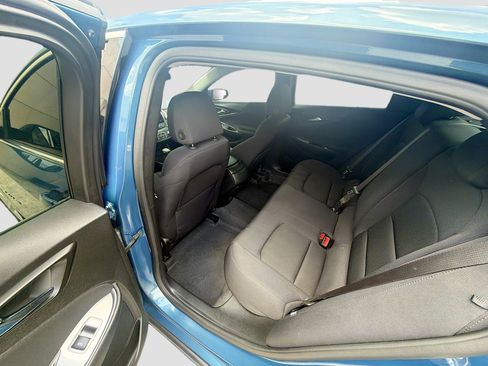 Used 2025 Chevrolet Malibu LS FWD image 24