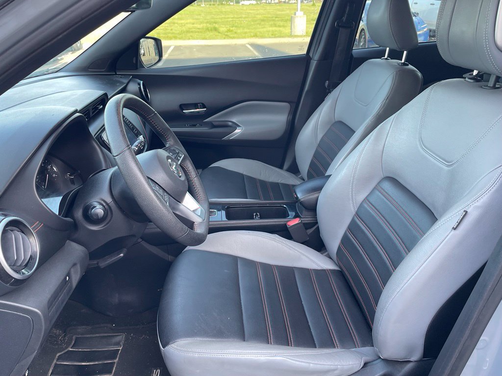Used 2021 Nissan Kicks SR w/ SR Premium Package FWD image 17