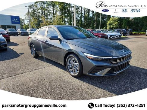 New 2025 Hyundai Elantra Blue image 1