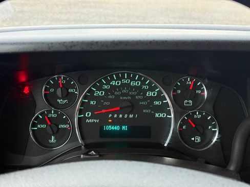 Used 2018 Chevrolet Express 3500 image 17