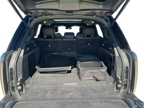 Certified 2023 Land Rover Range Rover SE AWD/4WD image 18