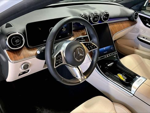 Used 2023 Mercedes-Benz C 300 4MATIC Sedan image 17