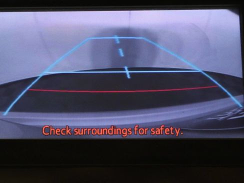 Used 2013 Toyota Camry SE w/ Leather Pkg FWD image 40
