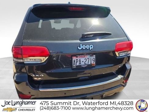 Used 2016 Jeep Grand Cherokee Overland w/ Advanced Technology Group AWD/4WD image 11