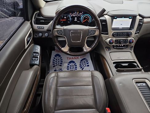 Used 2018 GMC Yukon Denali w/ Denali Ultimate Package image 12
