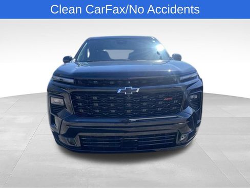 Used 2026 Chevrolet Traverse RS AWD/4WD image 2