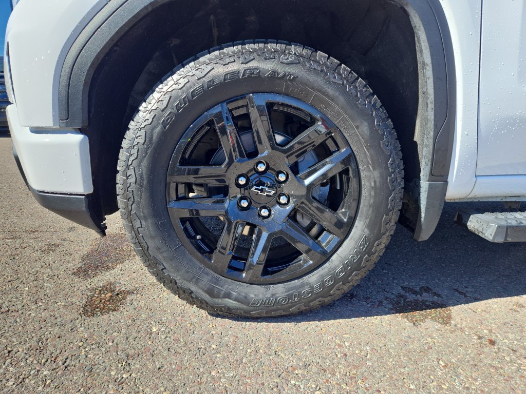 Used 2023 GMC Sierra 1500 Elevation AWD/4WD image 10