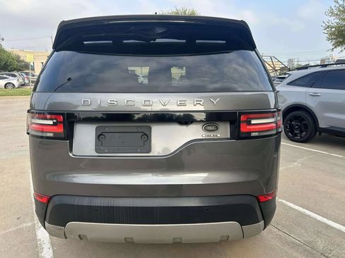 Used 2017 Land Rover Discovery HSE image 7
