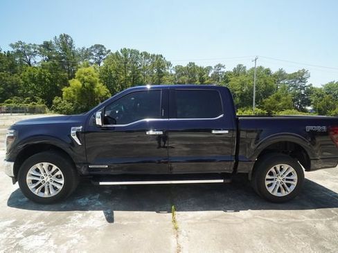 Used 2024 Ford F150 Lariat w/ FX4 Off-Road Package AWD/4WD image 6