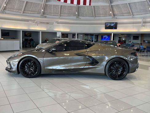 Used 2020 Chevrolet Corvette Stingray Coupe w/ 1LT RWD image 8