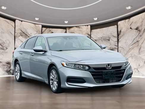 Used 2019 Honda Accord LX image 3