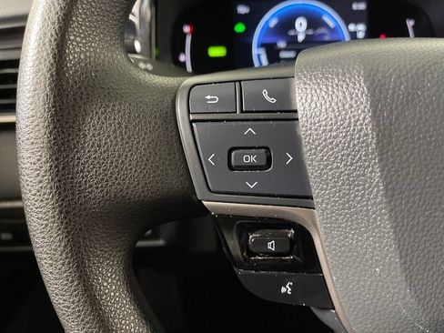 Used 2025 Toyota Camry LE FWD image 26