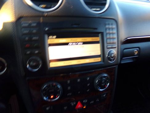 Used 2010 Mercedes-Benz GL 450 4MATIC w/ Premium 1 Pkg image 11