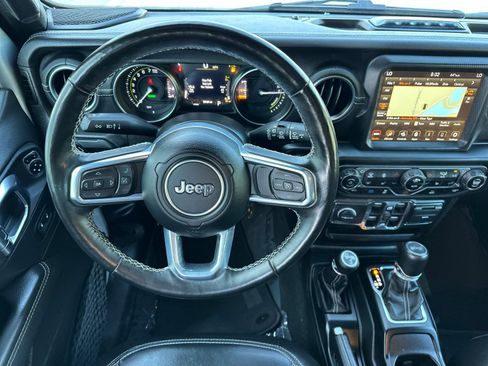 Used 2023 Jeep Wrangler Unlimited Sahara w/ Cold Weather Group AWD/4WD image 13