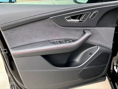 New 2026 Audi SQ8 Prestige image 10