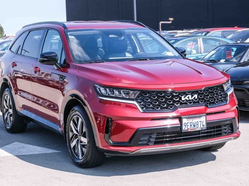 Used 2023 Kia Sorento S FWD image 3
