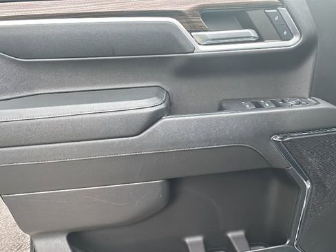 Used 2024 Chevrolet Silverado 1500 LT image 14