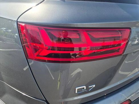 Used 2017 Audi Q7 3.0T Premium Plus AWD/4WD image 13