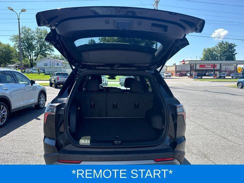 Used 2026 Chevrolet Equinox LT AWD/4WD image 9