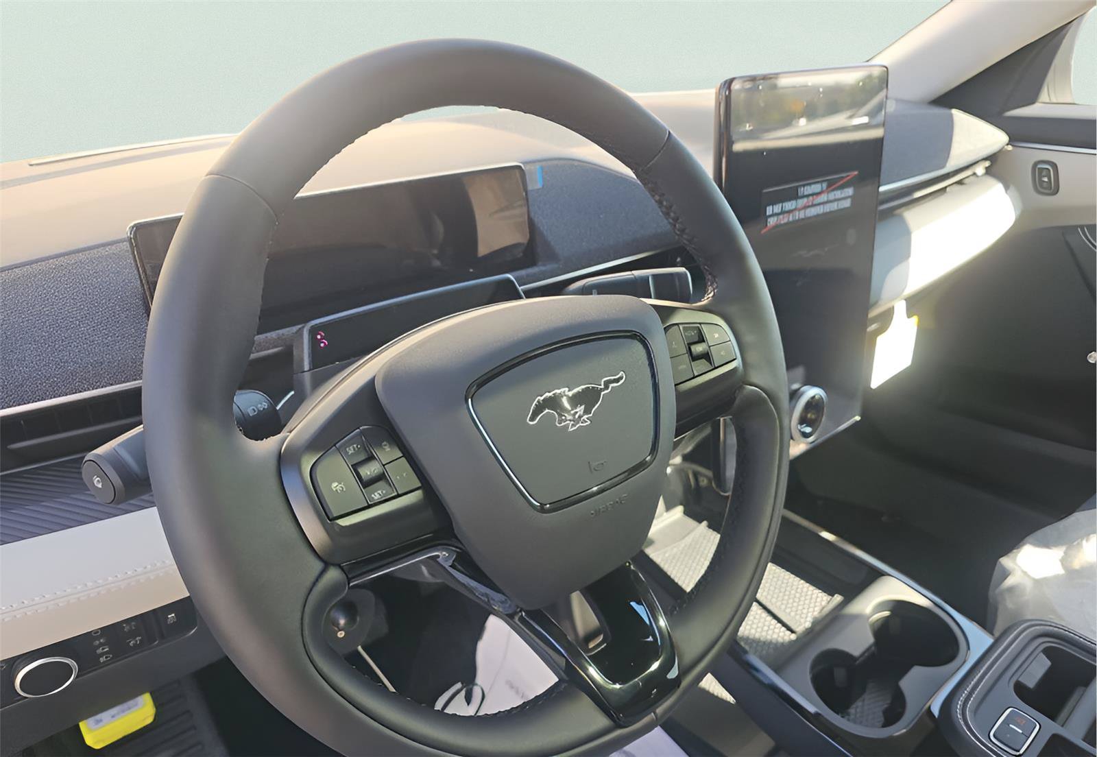 Used 2025 Ford Mustang Mach-E Premium RWD image 8