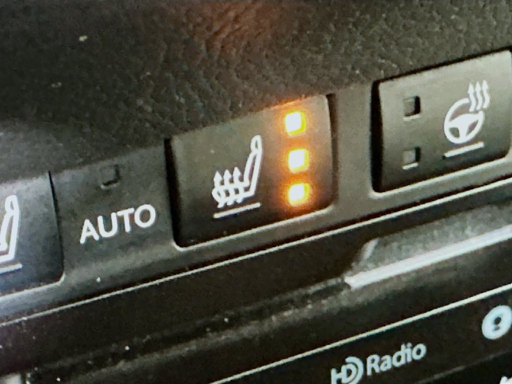 Used 2022 Lexus ES 350 Ultra Luxury w/ Accessory Package 2 FWD image 21