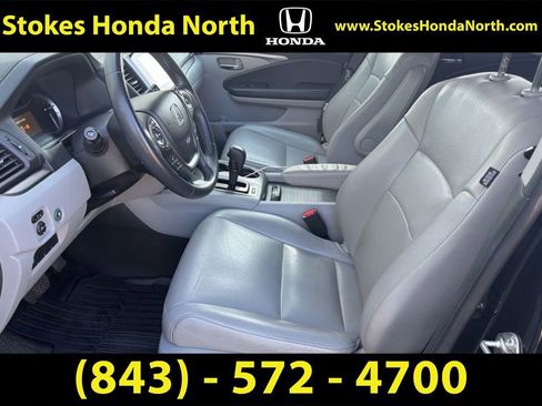 Used 2017 Honda Pilot EX-L image 3