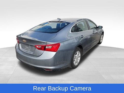 Used 2024 Chevrolet Malibu LT image 2