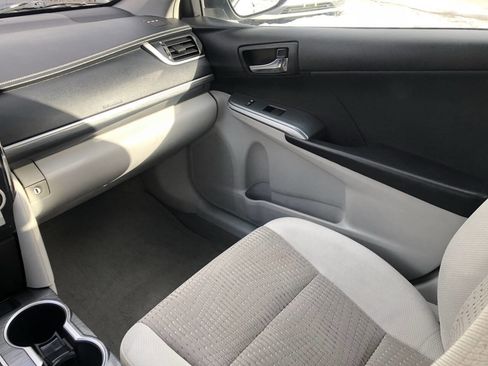 Used 2012 Toyota Camry LE image 13