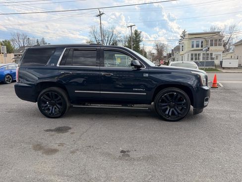 Used 2019 GMC Yukon Denali w/ Denali Ultimate Package image 4