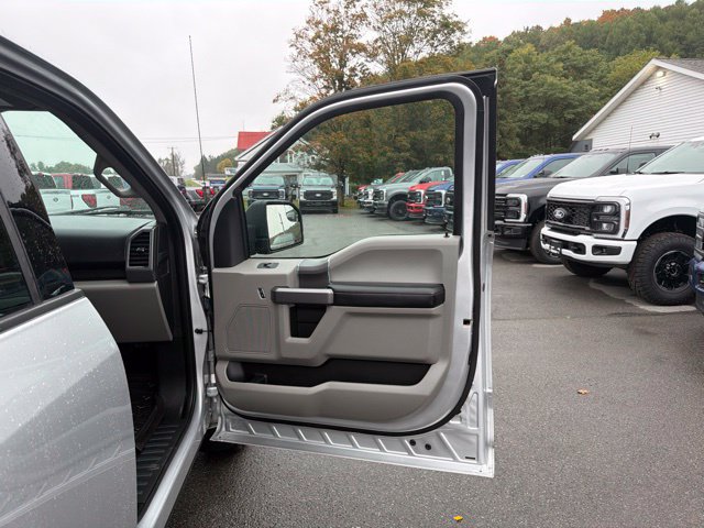 Used 2019 Ford F150 XLT w/ Equipment Group 302A Luxury AWD/4WD image 33