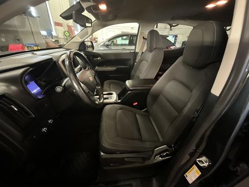Used 2019 Chevrolet Colorado LT w/ LT Convenience Package AWD/4WD image 4
