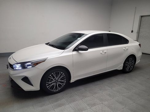 Used 2023 Kia Forte GT-Line w/ GT-Line Technology Package FWD image 2