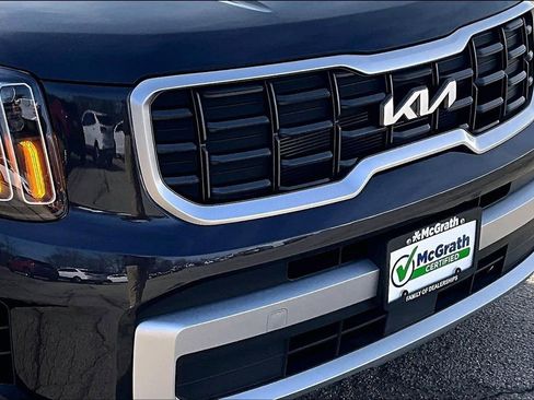 Used 2025 Kia Telluride S image 31