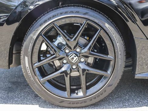 Used 2025 Honda Civic Sport image 13