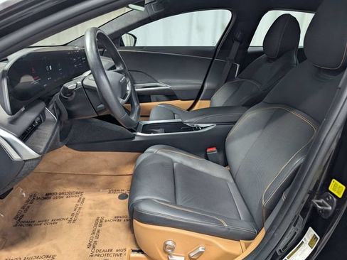 Used 2023 Lucid Air Touring AWD/4WD image 10