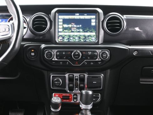 Used 2021 Jeep Wrangler Unlimited Rubicon w/ Dual Top Group image 17