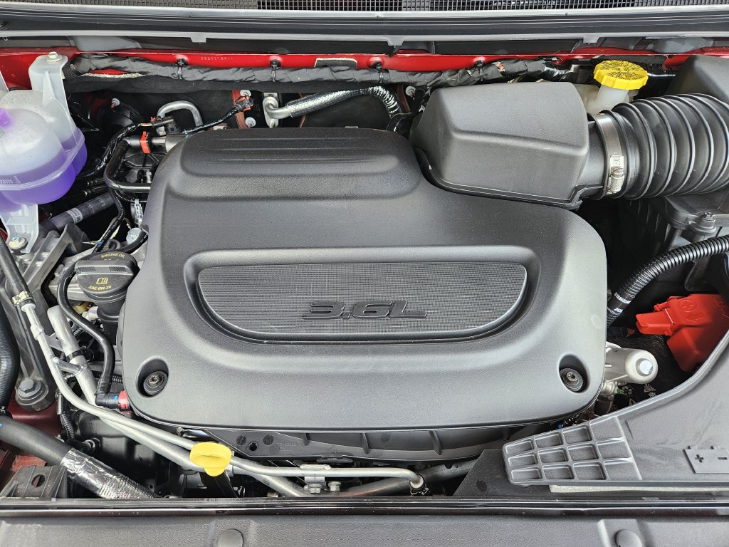 New 2027 Chrysler Pacifica Select AWD/4WD image 21