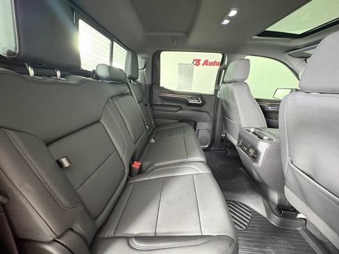 Used 2026 Chevrolet Silverado 1500 LT Trail Boss w/ LT Trail Boss Premium Package AWD/4WD image 47