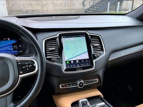 Certified 2024 Volvo XC90 B6 Ultimate AWD/4WD image 8