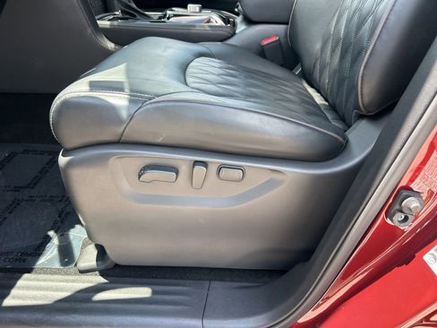 Certified 2024 Nissan Armada Platinum w/ Captain's Chairs Package AWD/4WD image 18