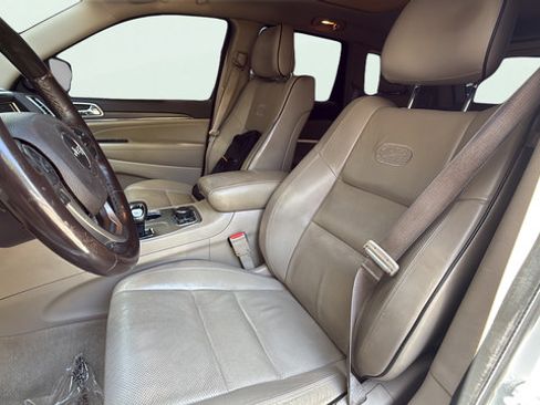 Used 2014 Jeep Grand Cherokee Overland AWD/4WD image 13