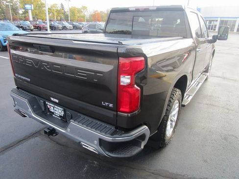 Used 2021 Chevrolet Silverado 1500 LTZ w/ Technology Package image 5