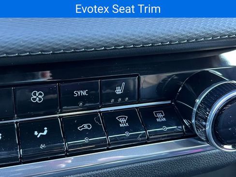 New 2026 Chevrolet Equinox LT w/ Convenience Package II image 23